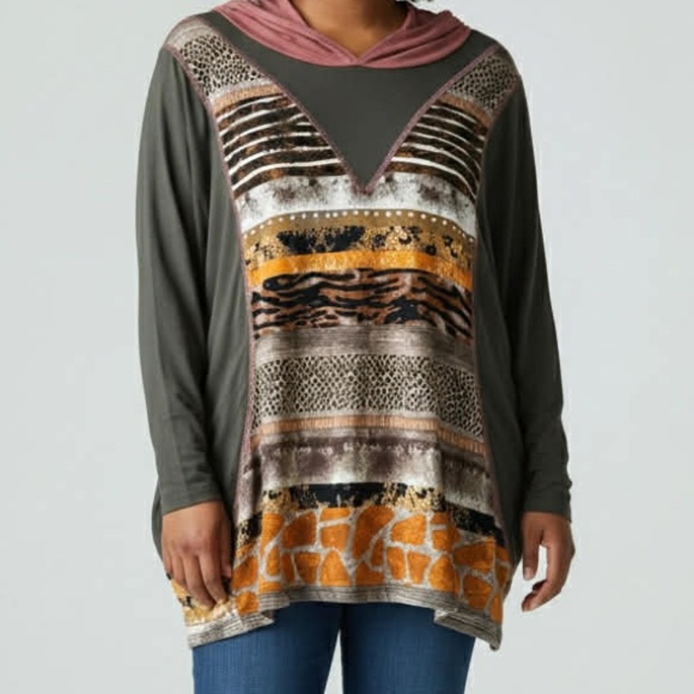 NWOT Story Teller Women’s Size 1X Multicolor Patterned Long Sleeve Hoodie